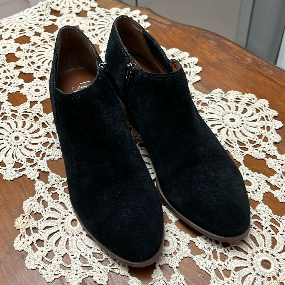 Black Suede Women's Ankle Booties - Unknown Brand